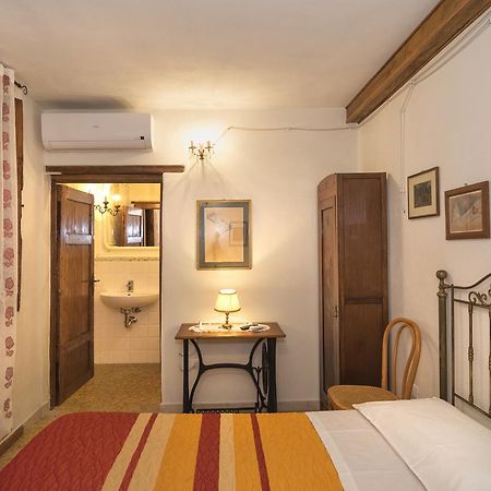 B&B Due Borghi 3 피사 외부 사진