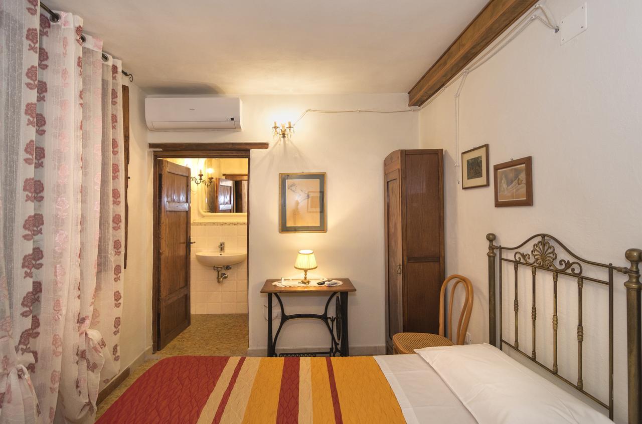 B&B Due Borghi 3 피사 외부 사진