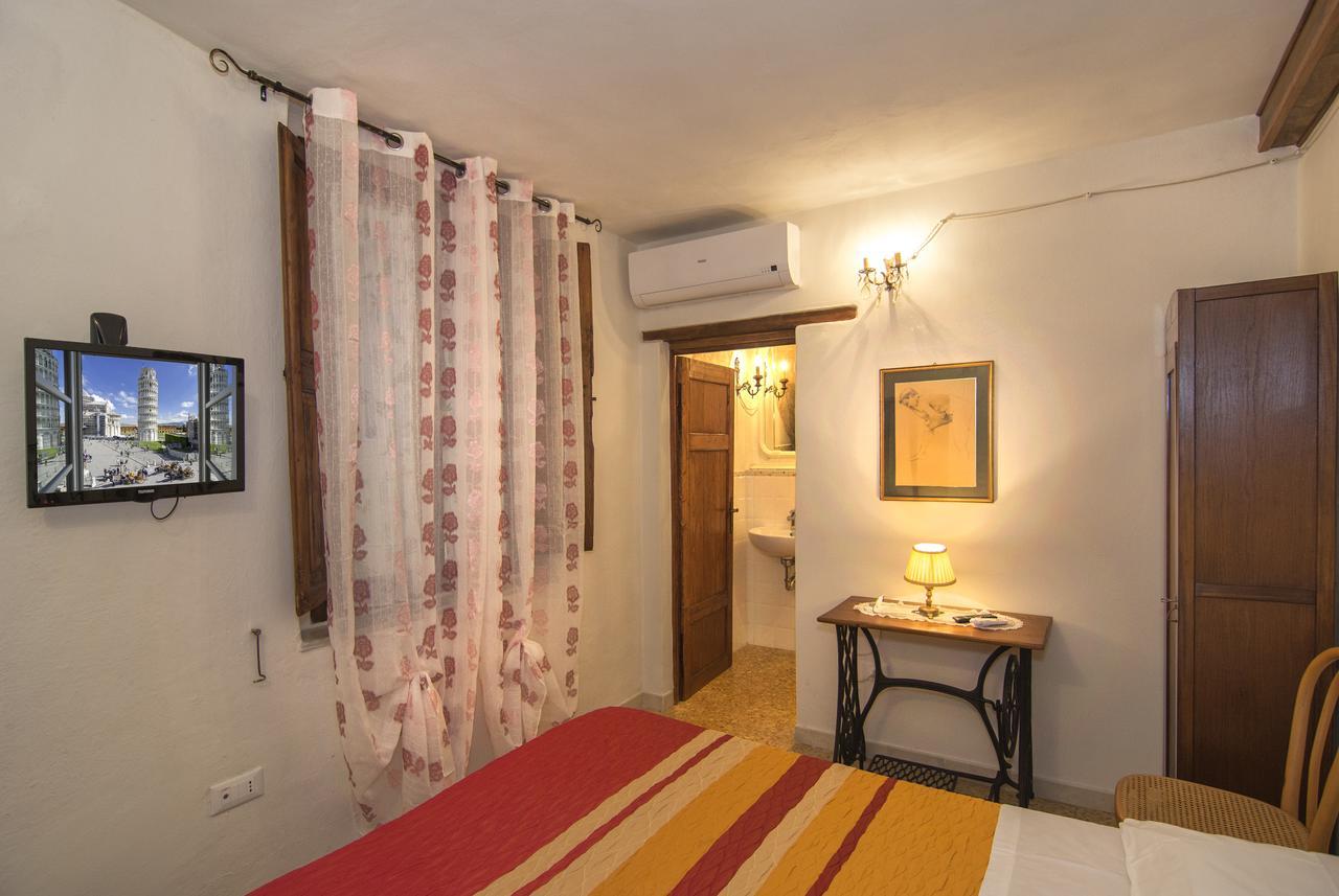 B&B Due Borghi 3 피사 외부 사진